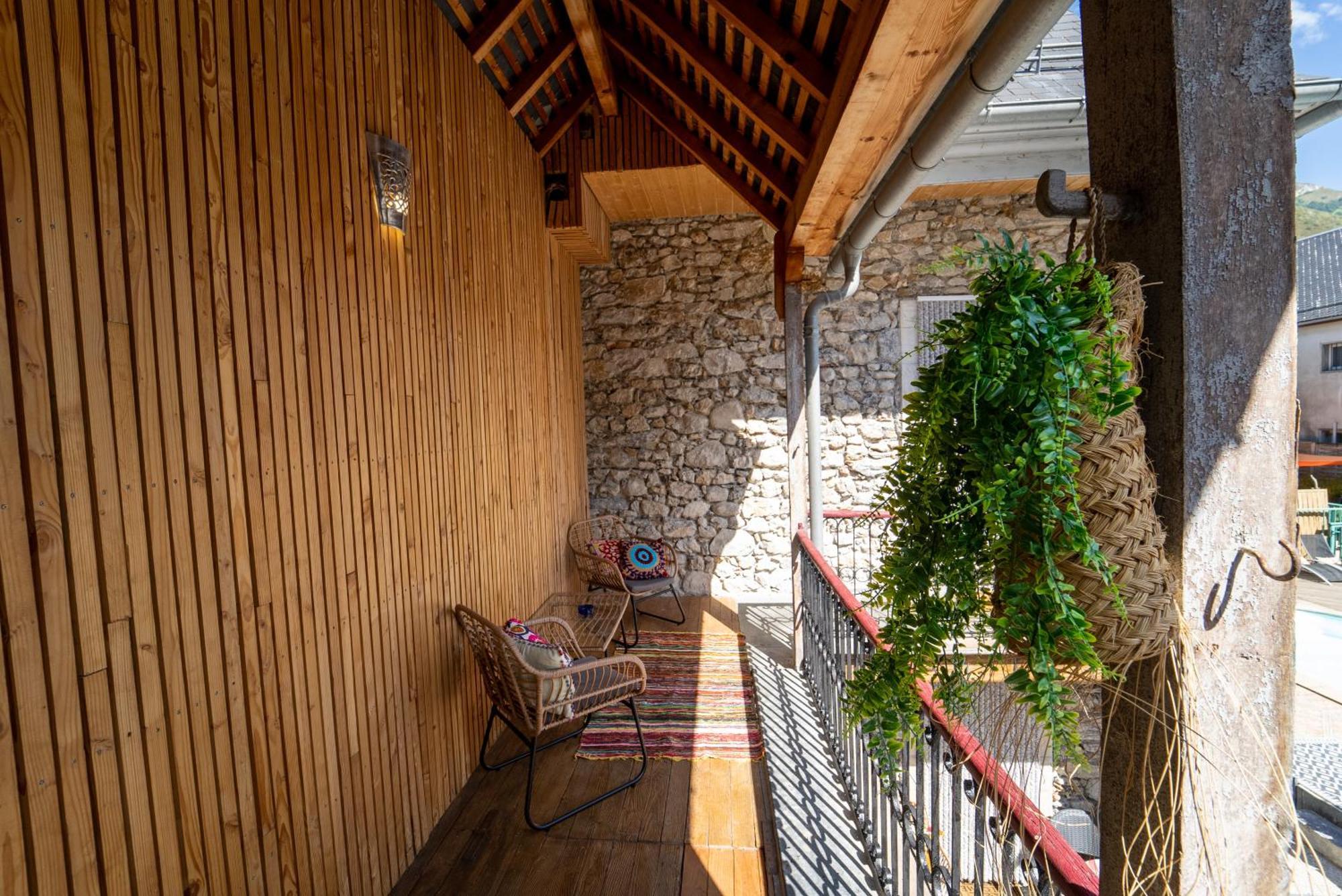 A Nouste Chambres D'Hotes Et Gite Only Adults Campan Esterno foto