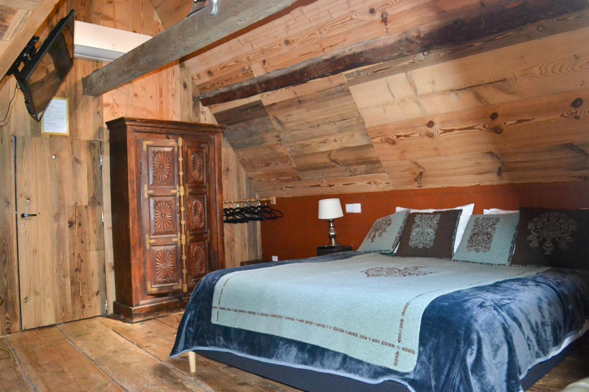 A Nouste Chambres D'Hotes Et Gite Only Adults Campan Esterno foto