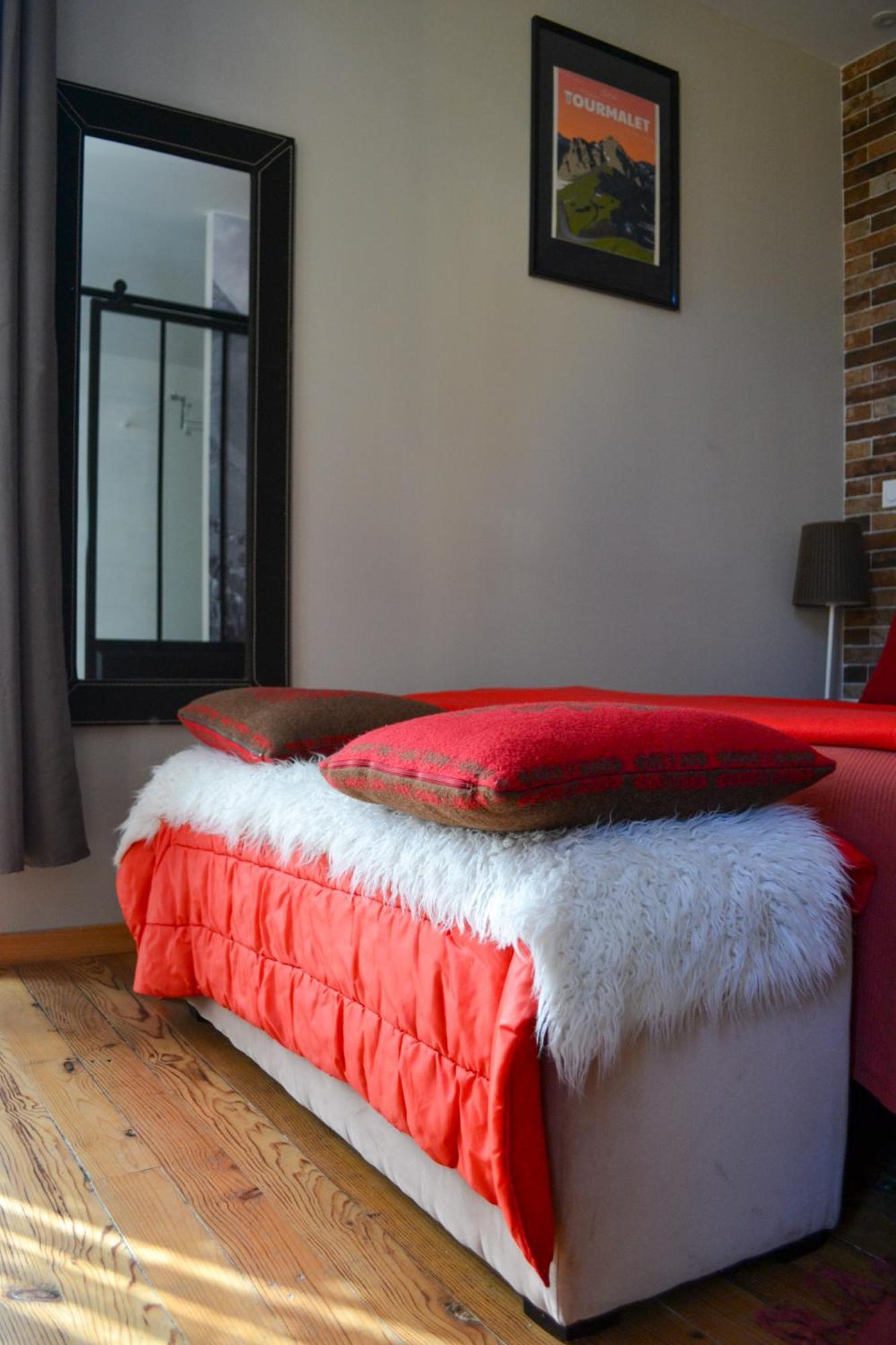A Nouste Chambres D'Hotes Et Gite Only Adults Campan Esterno foto